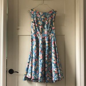 Grace Karin floral sleeveless dress EUC boat neck size M